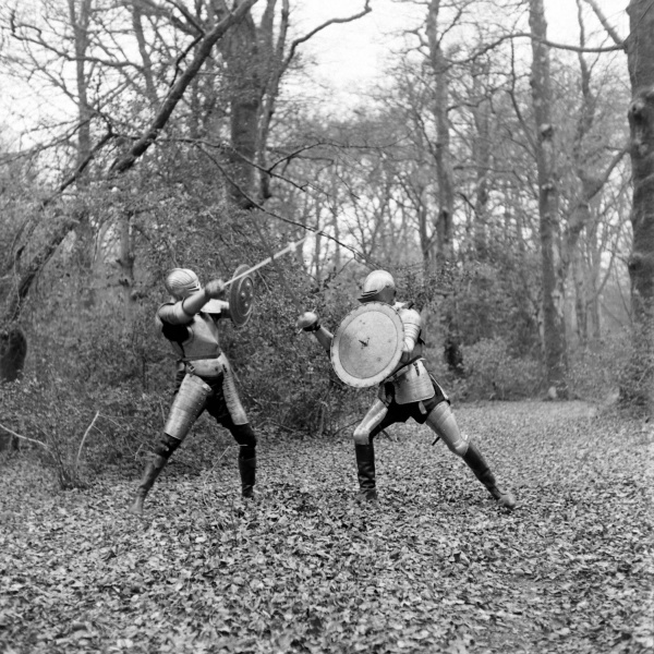 File:1948-03-adrian-conan-doyle-and-douglas-ash-fighting-in-armour-04.jpg