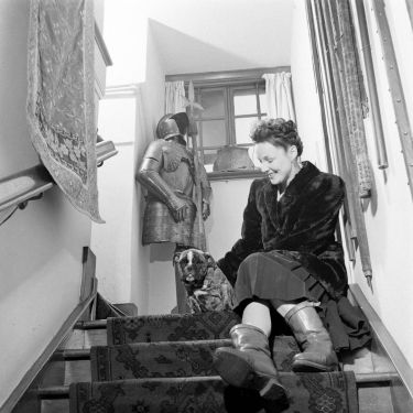 Anna with dog (march 1948).