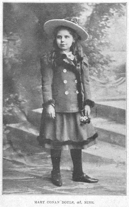 Mary (aged 9) (1899).
