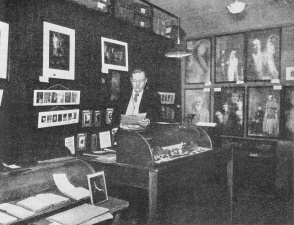 Sir Arthur Conan Doyle in the Psychic Museum.