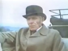 Colonel Ross (Basil Henson)