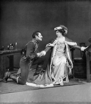 Brigadier Gerard (Lewis Waller) and Comtesse de Roquelaure (Evelyn Millard)