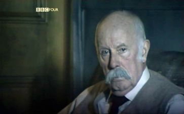 Arthur Conan Doyle (Richard Wilson)