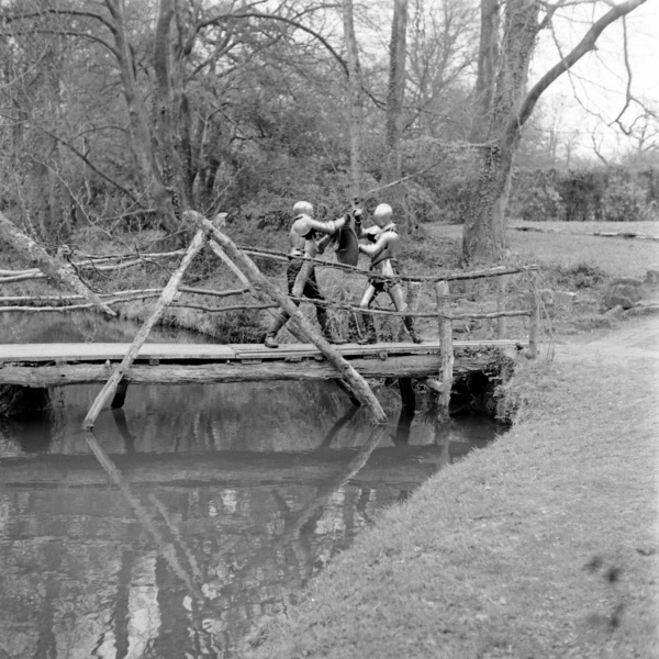 File:1948-03-adrian-conan-doyle-and-douglas-ash-fighting-on-bridge-05.jpg