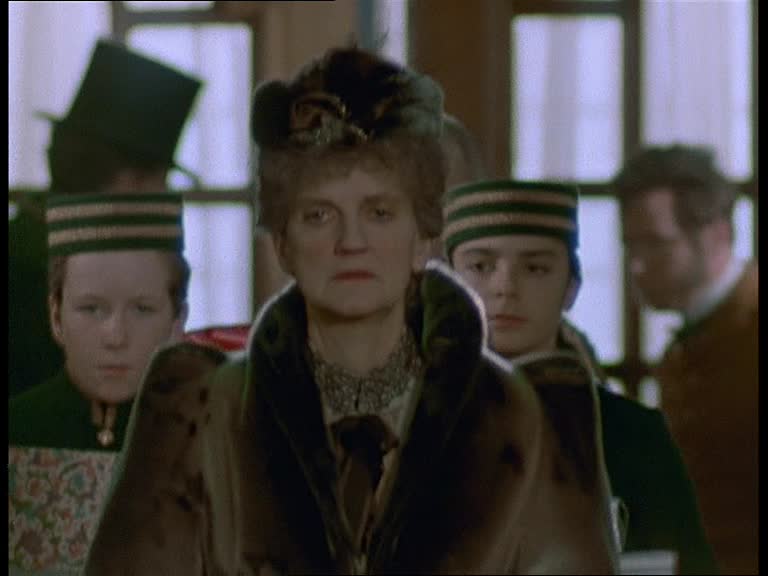 File:Granada-blue-4-Countess-Morcar.jpg