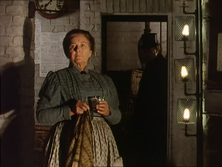 File:Granada-nobl-16-Esther.jpg