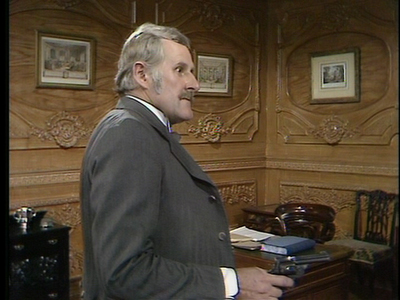 Horace Dorrington (Peter Vaughan)