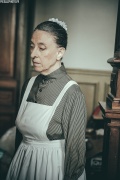 Mrs. Hudson (Stéphanie Campion)