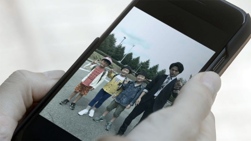 File:2018-miss-sherlock-s01e02-children-with-shibata.jpg