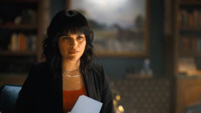 Dr. Ingrid Derian (Eve Harlow)