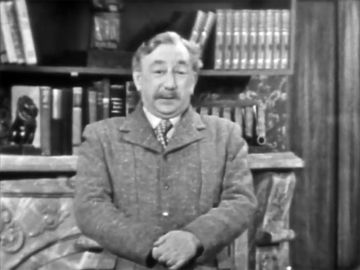 Dr. Watson (Melville Cooper)