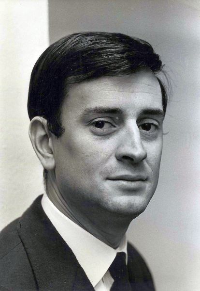 File:Photo-actor-Georges-Descrieres.jpg