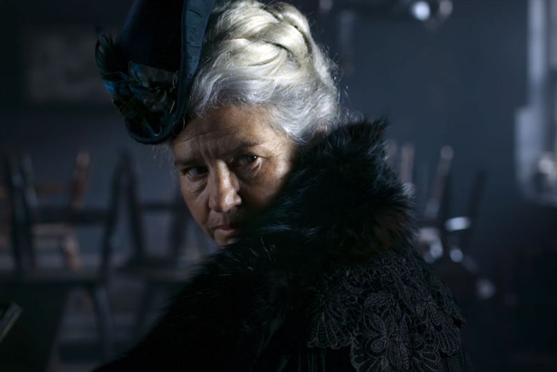 File:2021-the-irregulars-07-mrs-hudson.jpg
