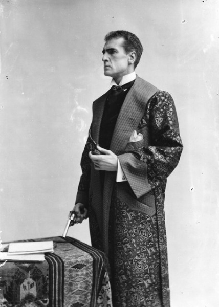 File:William-Gillette-02.jpg