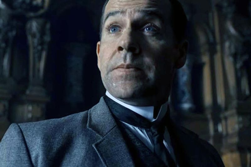 File:2021-the-irregulars-04-mycroft-holmes.jpg