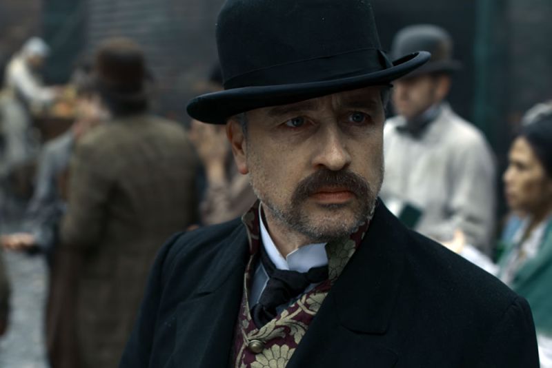 File:2021-the-irregulars-05-lestrade.jpg