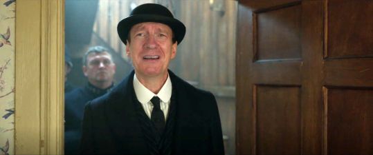 Superintendent Grail (David Thewlis)