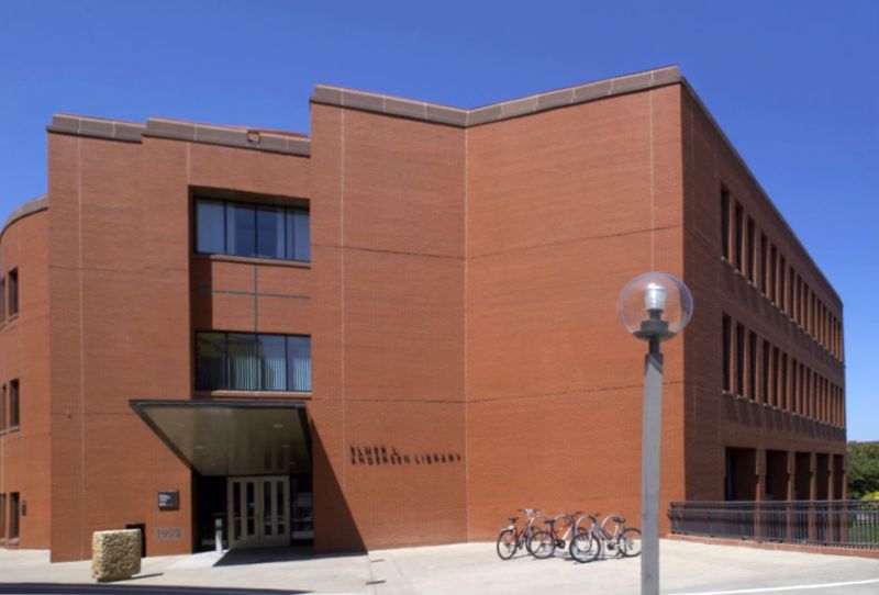 File:Elmer-l-andersen-library.jpg