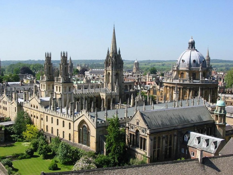 File:Oxford-college.jpg