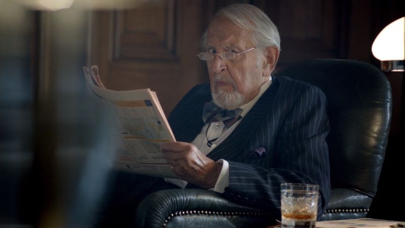 File:2012-sherlock-bbc-the-reichenbach-fall-diogenes-club-member1.jpg