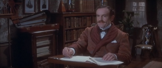 Dr. Watson ( Colin Blakely)