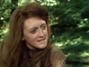 Elsie Wright (Linda Searle)