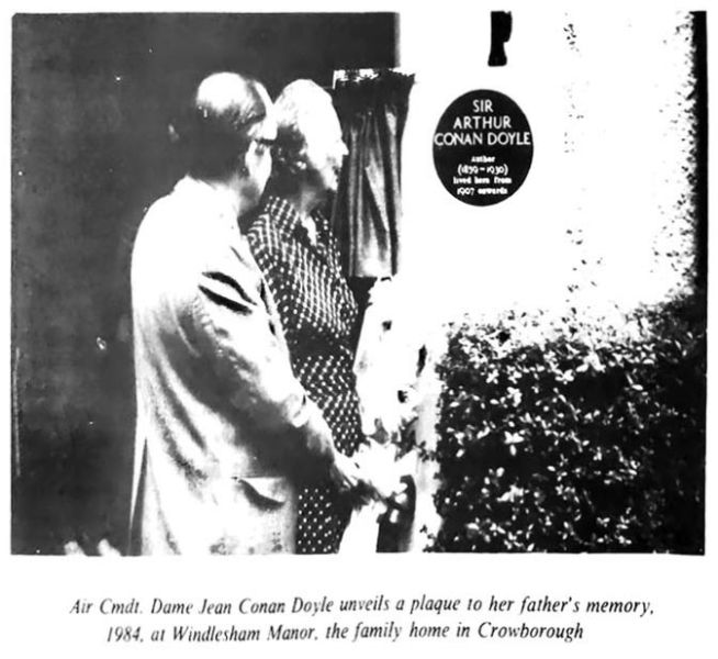 File:Acd-society-journal-1989-09-p58-the-conan-doyle-establishment-uk-photo.jpg