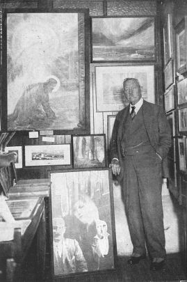 Arthur Conan Doyle standing in his Psychic Museum (october 1928).