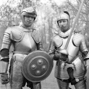 Adrian in armour with Douglas Ash (march 1948).