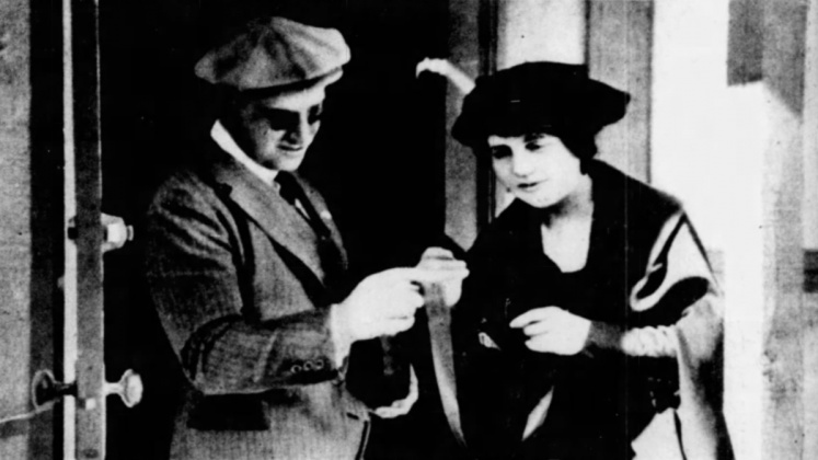 Mary with film director Allan Dwan in Los Angeles Studio (march 1920).