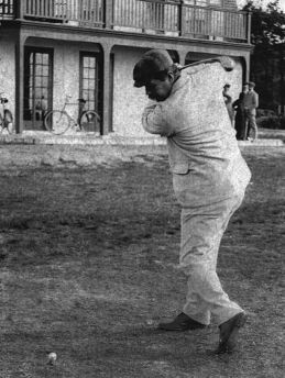 Arthur Conan Doyle playing golf at Hindhead Golf Club (1907).