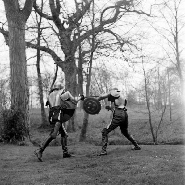 File:1948-03-adrian-conan-doyle-and-douglas-ash-fighting-in-armour-11.jpg
