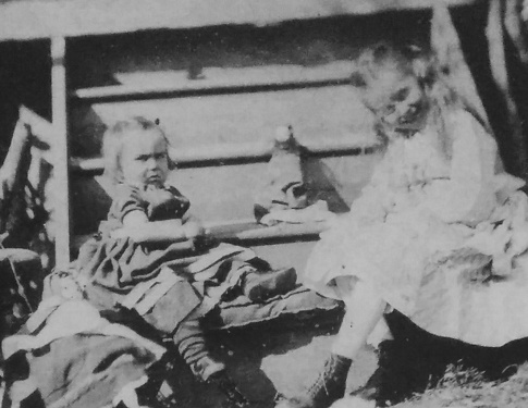 Arthur (aged 2) and Annette (aged 5) Conan Doyle