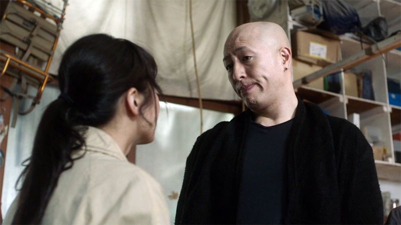 File:2018-miss-sherlock-s01e02-mickey.jpg