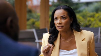 Dr. Mary Morstan (Rochelle Aytes)