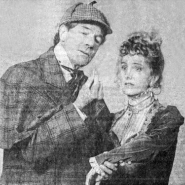 Sherlock Holmes (Patrick Horgan) and Enid Stoner (Donna Snow)