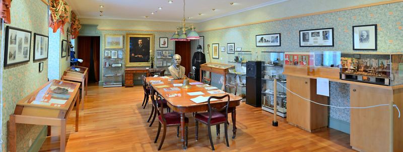File:Musee-sherlock-holmes-lucens-salle1.jpg