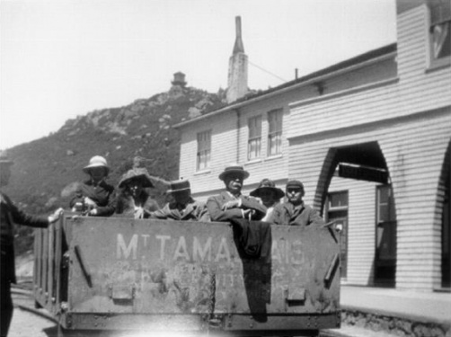 Arthur Conan Doyle and family in Gravity Car No. 22 at Mount Tamalpais, San Francisco.