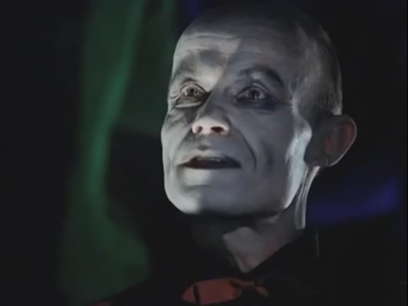 File:1992-sh-sieben-zwerge-S01E04-swallowtail.jpg