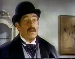 Inspector Lestrade (Patrick Newell)
