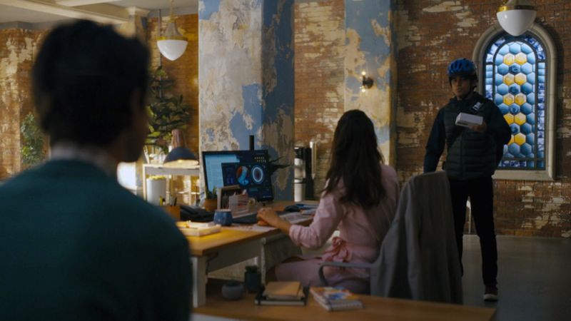 File:2025-watson-cbs-s01e03-bike-messenger.jpg