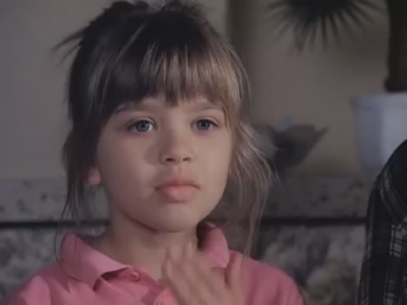 File:1992-sh-sieben-zwerge-S01E01-anne.jpg