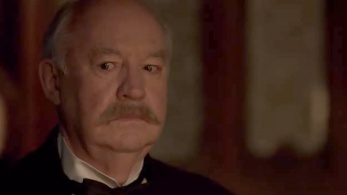 Sir Arthur Conan Doyle (David Calder)