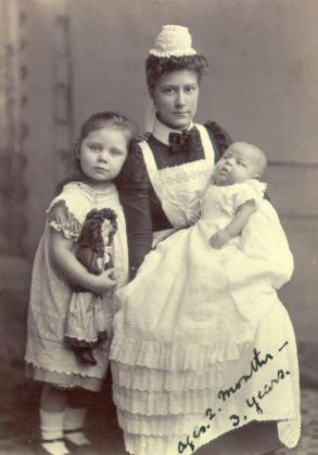 Mary (aged 4) and Kingsley with Ada Bishop (the maid of granny Hawkins) (1893).