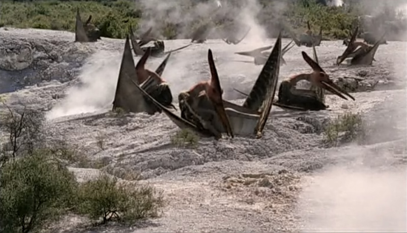 File:2001-the-lost-world-hoskins-pterodactyls.jpg