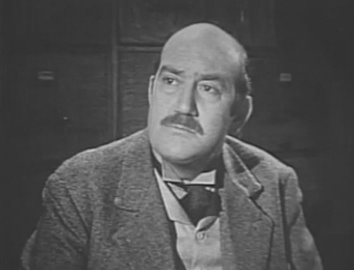 Inspector Lestrade (Archie Duncan)