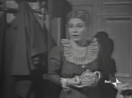 Mrs. Clarke (Antonietta Lambroni)
