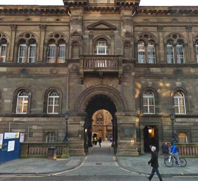 File:Plaque-arthur-conan-doyle-10-teviot-place-edinburgh-building.jpg