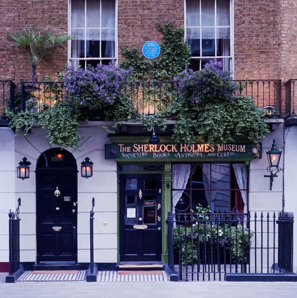 File:Sherlock-holmes-museum-221b-baker-street.jpg