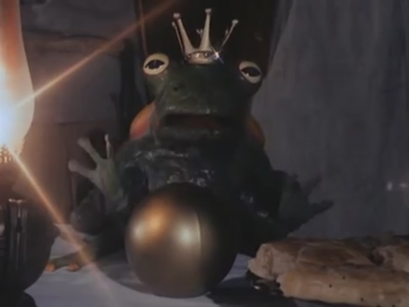 File:1992-sh-sieben-zwerge-S01E06-frog-king.jpg